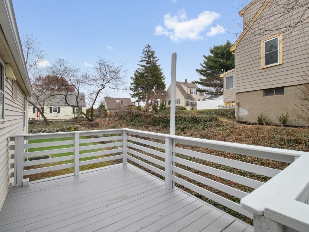 31 Oakledge Road Waltham, MA 02452 - Photo 29 of 38