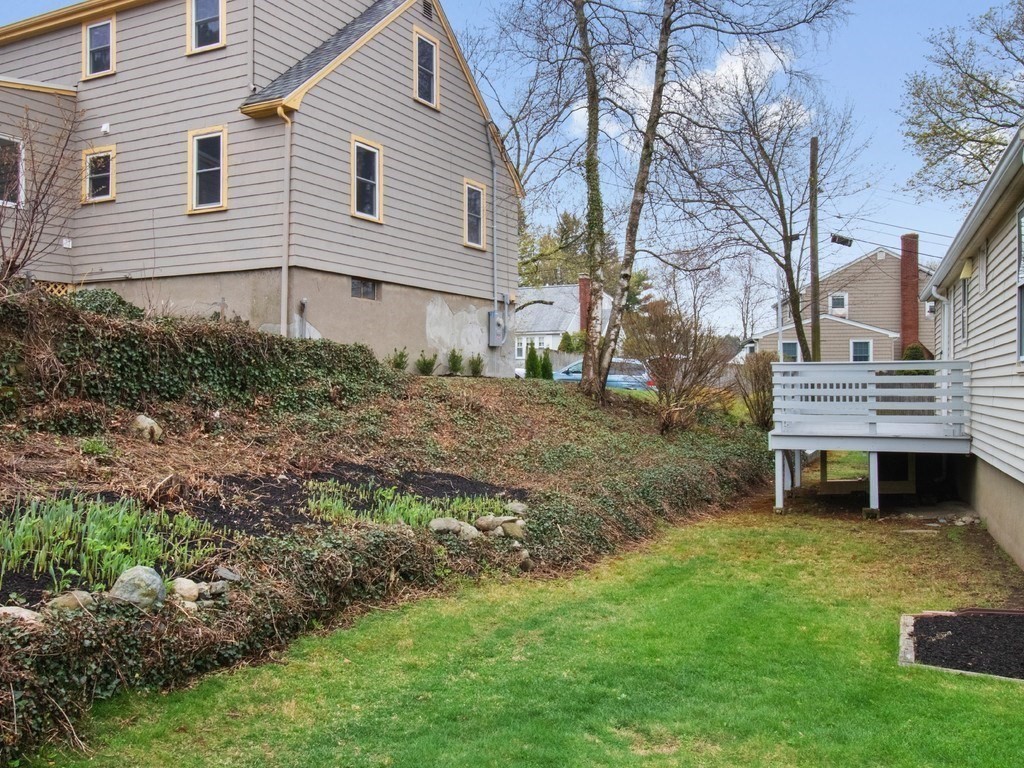 31 Oakledge Road Waltham, MA 02452 - Photo 31 of 38