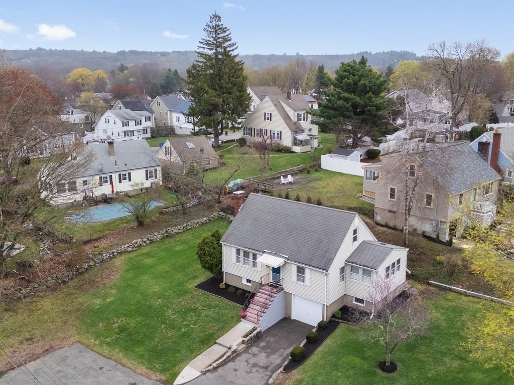 31 Oakledge Road Waltham, MA 02452 - Photo 33 of 38