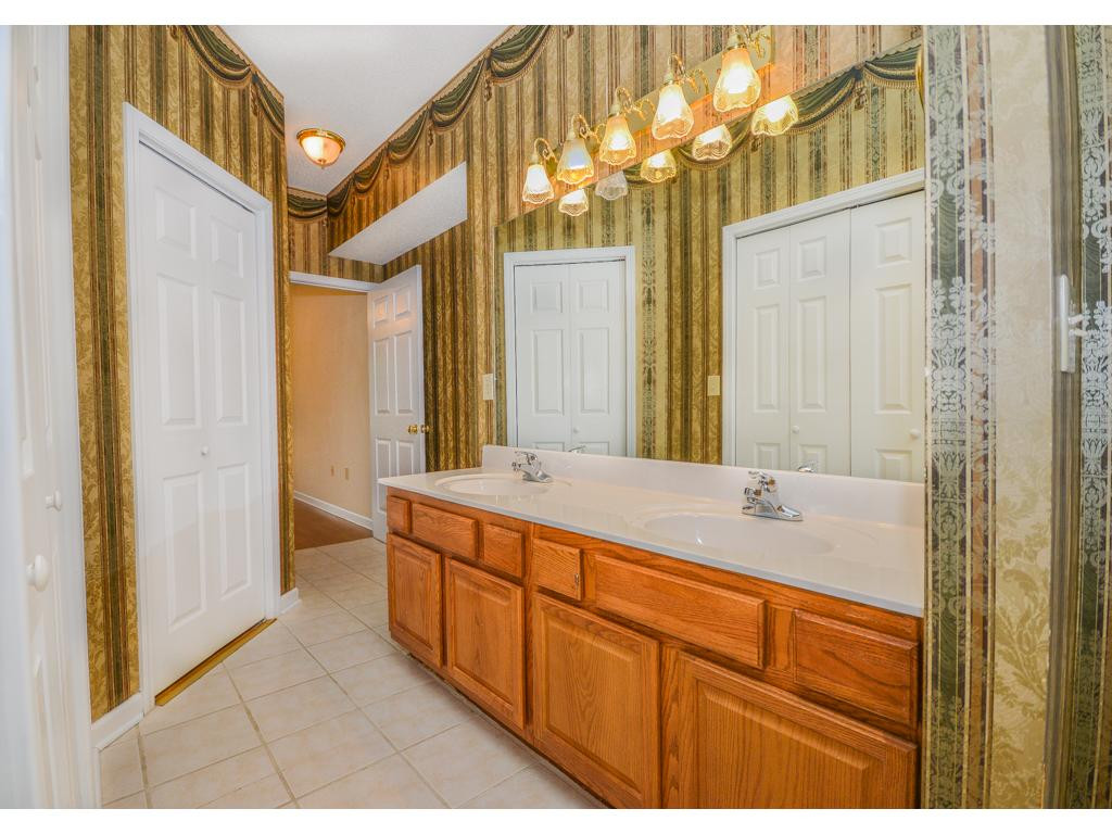 148 East Ravine Road, Unit 148 Kingsport, TN 37660 - Photo 13 of 23 Photo 13