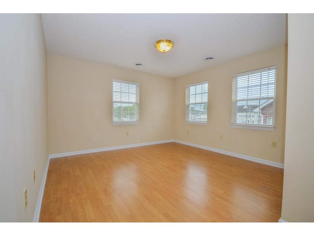 148 East Ravine Road, Unit 148 Kingsport, TN 37660 - Photo 16 of 23 Bedroom 2