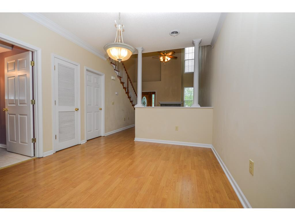 148 East Ravine Road, Unit 148 Kingsport, TN 37660 - Photo 5 of 23 Dining Room