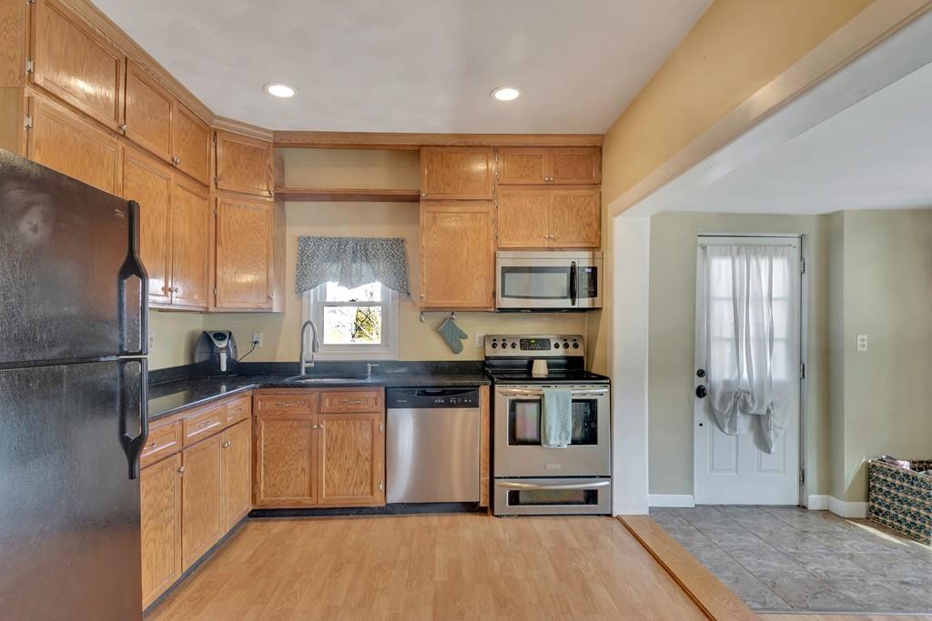 8 3rd Road Woburn, MA 01801 - Photo 2 of 20 Gallery Image 2