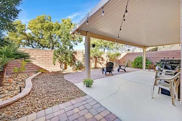 $385,000 | 9941 Mission Creek Inn Street, Las Vegas, NV 89178