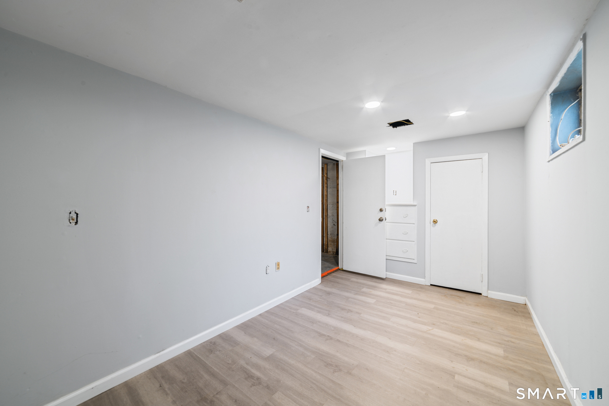 662 Milford Point Road Milford, CT 06460 - Photo 19 of 26