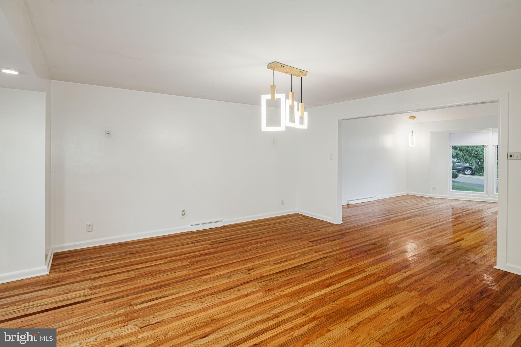 7908 Rolling Green Road Cheltenham, PA 19012 - Photo 14 of 35 Dining Room