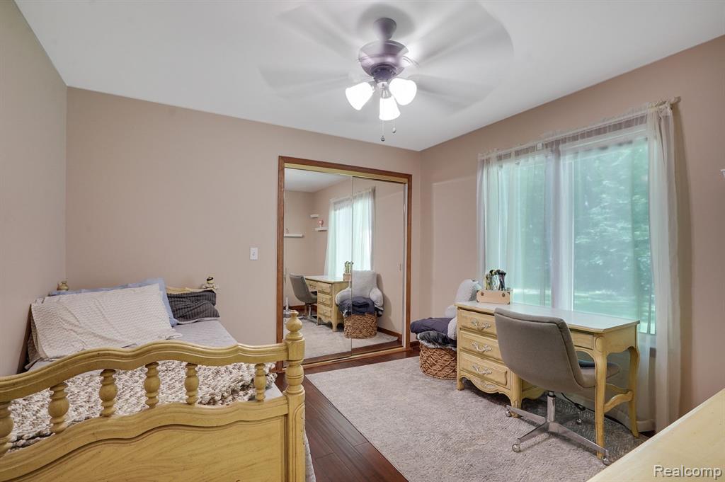1795 Caughill Road Columbus, MI 48063 - Photo 17 of 38