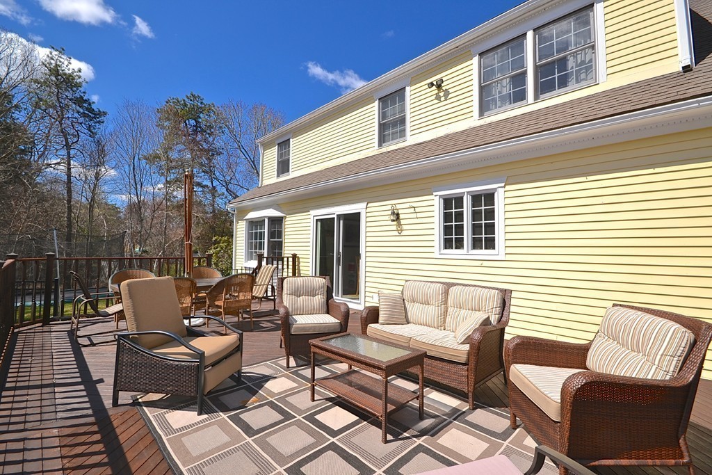 52 Bullivant Farm Road Marion, MA 02738 - Photo 17 of 20 Gallery Image 17