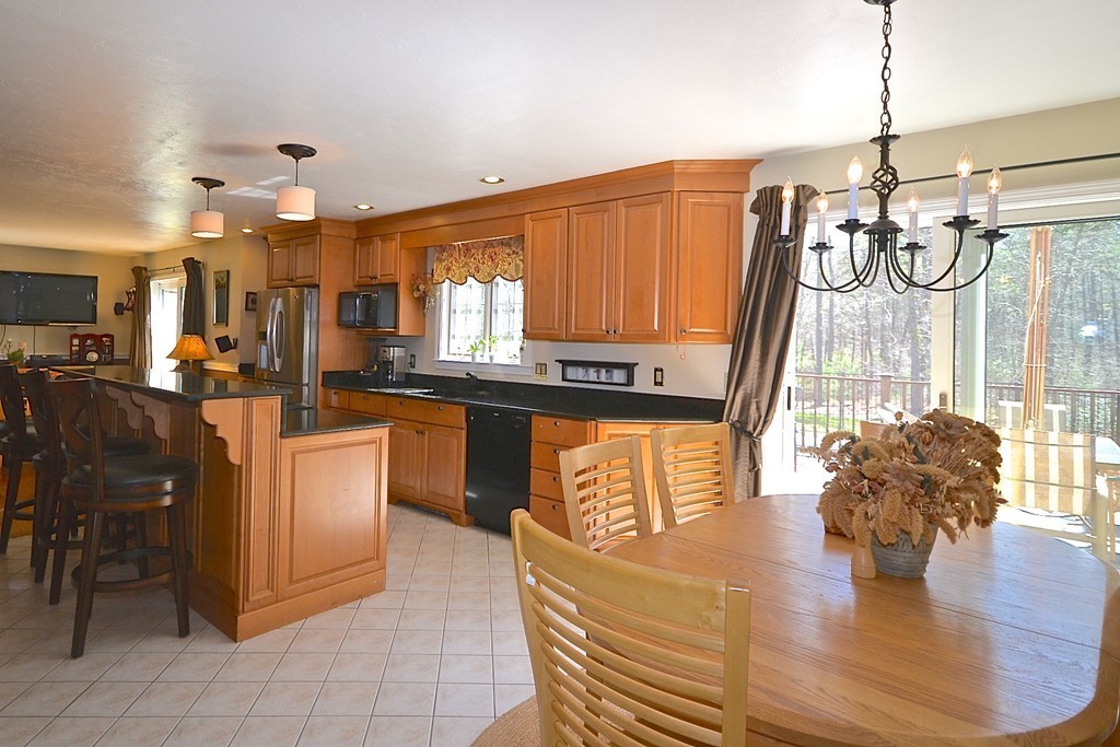52 Bullivant Farm Road Marion, MA 02738 - Photo 5 of 20 Gallery Image 5