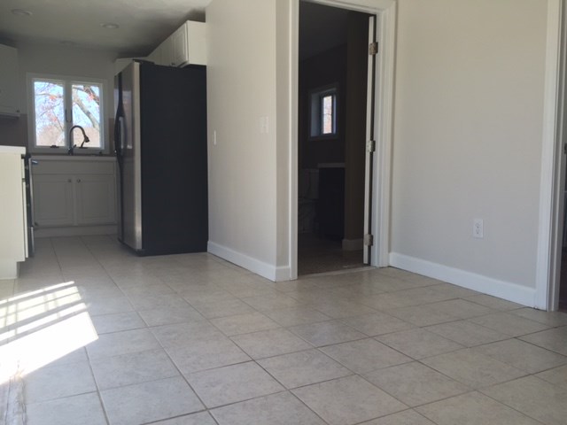 301 Laten Knight Road Cranston, RI 02921 - Photo 11 of 16