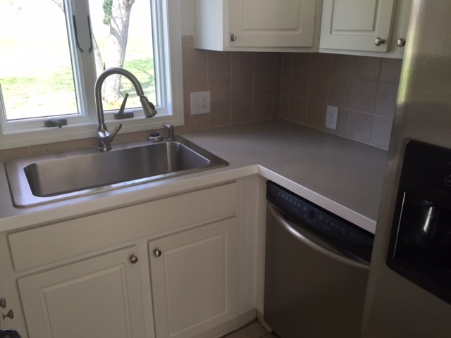 301 Laten Knight Road Cranston, RI 02921 - Photo 12 of 16