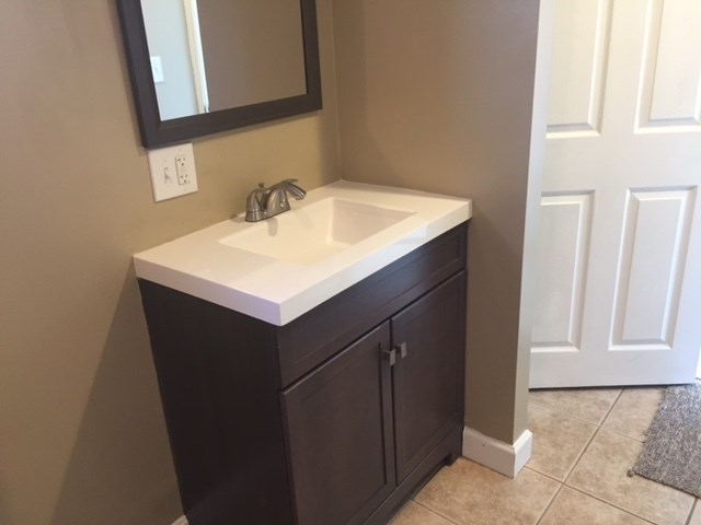 301 Laten Knight Road Cranston, RI 02921 - Photo 14 of 16