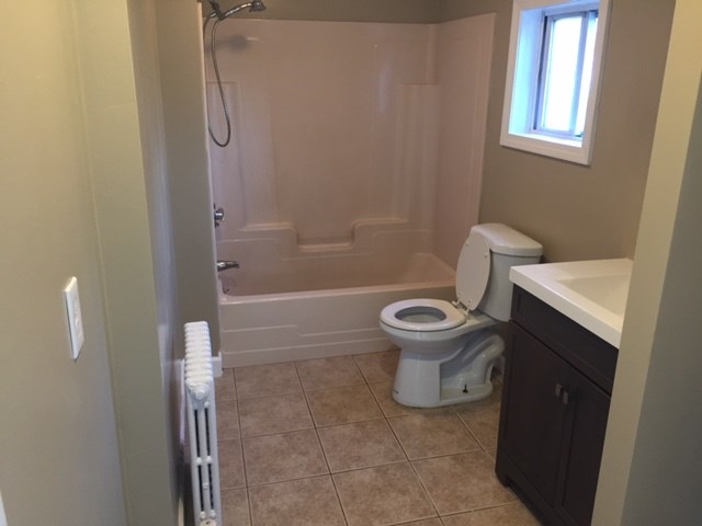 301 Laten Knight Road Cranston, RI 02921 - Photo 15 of 16