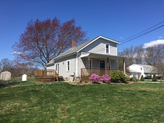 301 Laten Knight Road Cranston, RI 02921 - Photo 2 of 16