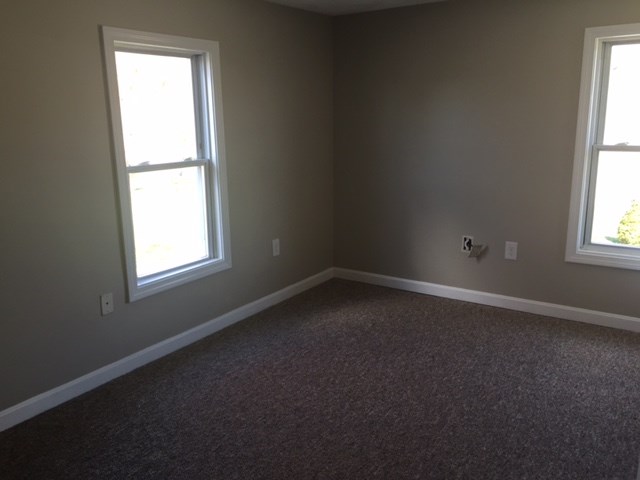 301 Laten Knight Road Cranston, RI 02921 - Photo 8 of 16