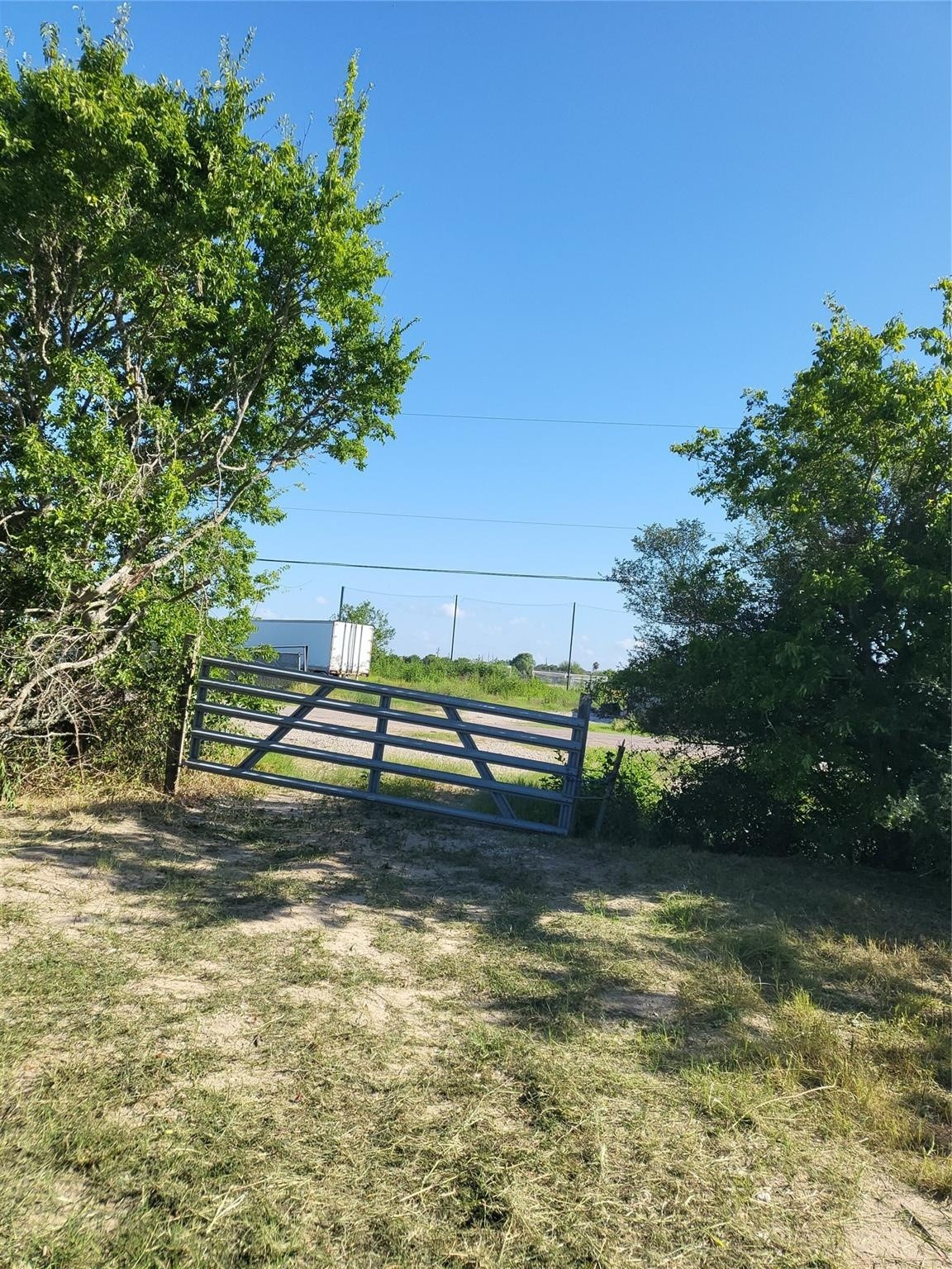 333 24th Street San Leon, TX 77539 - Photo 22 of 36 a view of a lake with a mountain