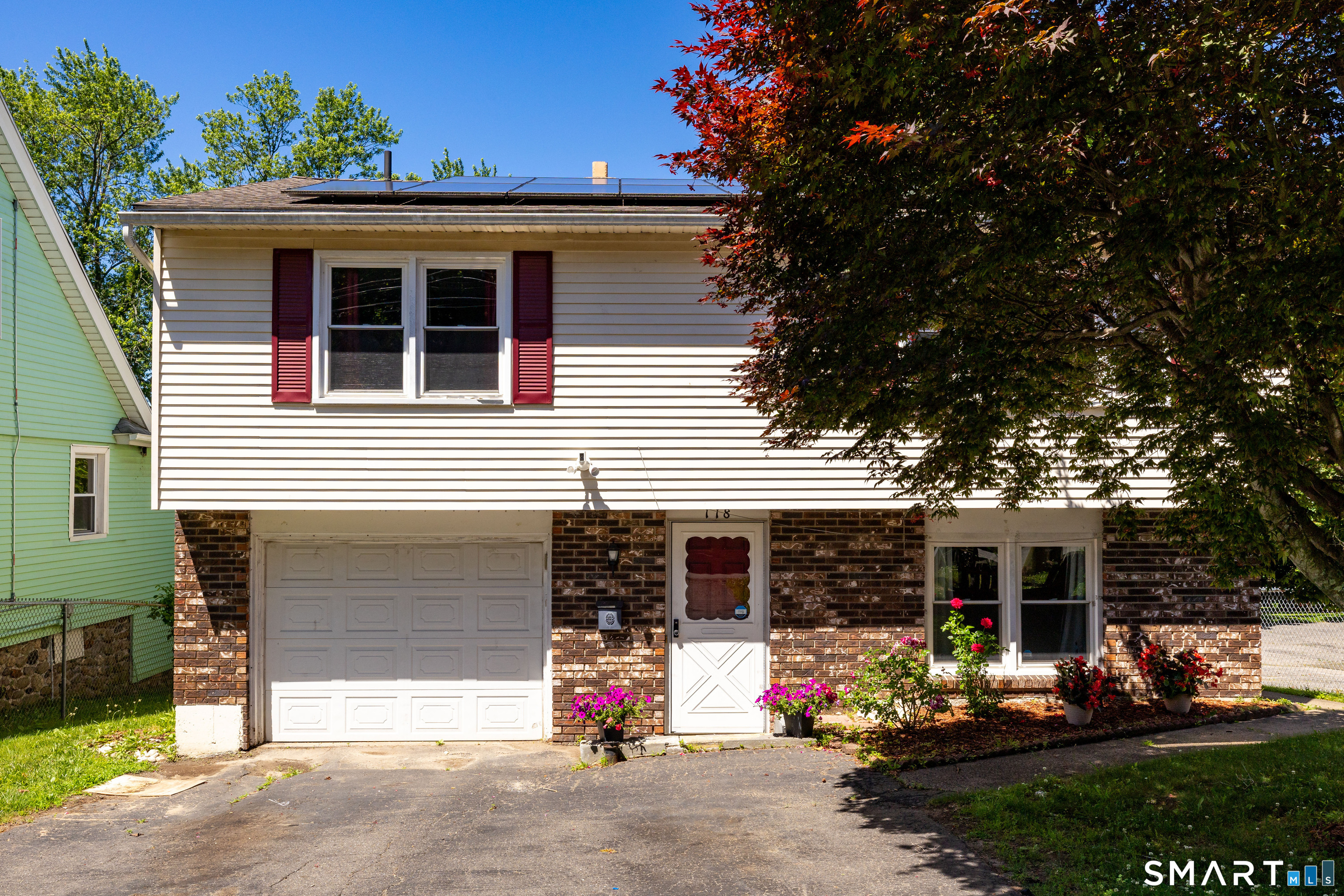 118 Norton Street Waterbury, CT 06708 - Photo 3 of 36