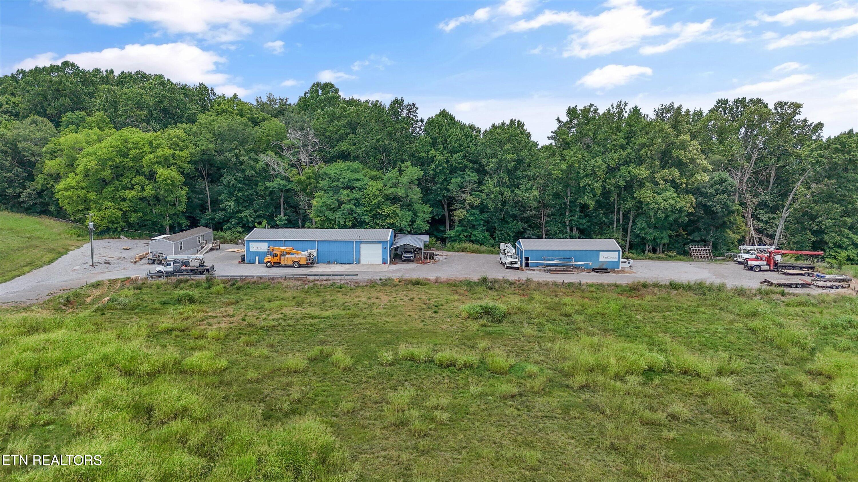 2522 Grey Ridge Road Maryville, TN 37801 - Photo 5 of 33 Buildings