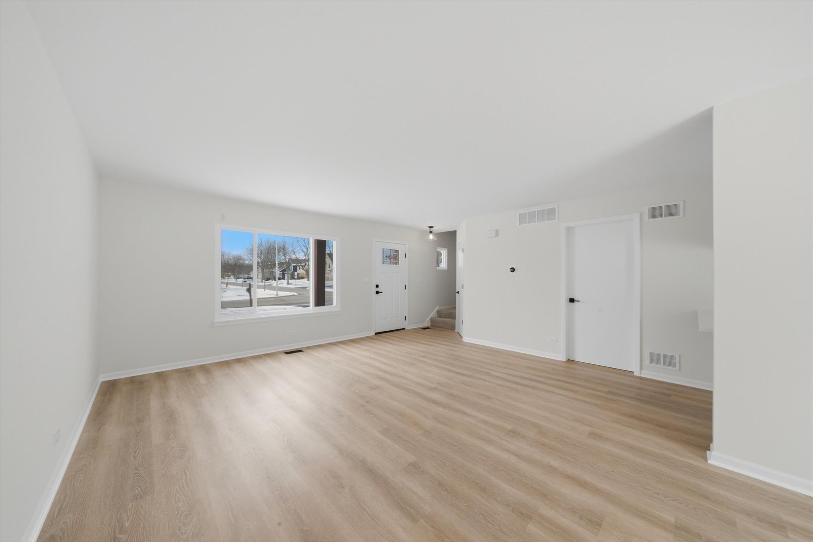 4465 Morton Road Hanover Park, IL 60133 - Photo 3 of 28