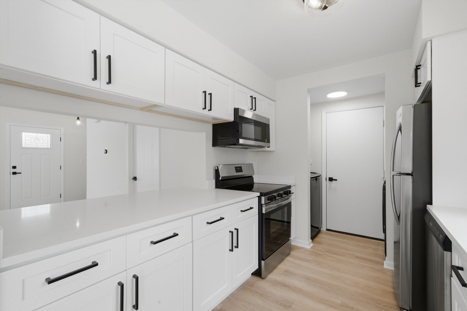 4465 Morton Road Hanover Park, IL 60133 - Photo 8 of 28