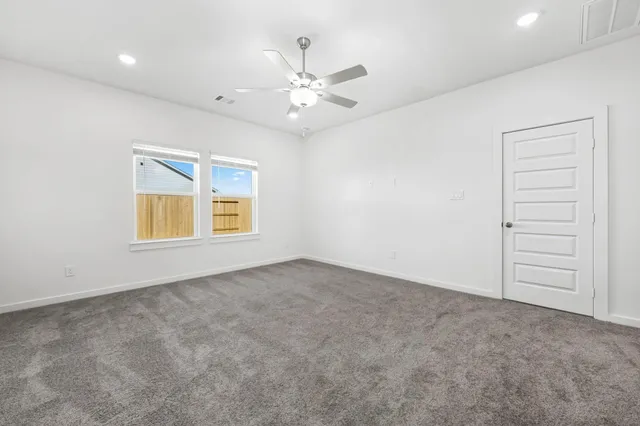 $329,888 | 422 Magnetic Hill Drive, Crosby, TX 77532