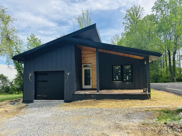 $665,000 | 115 Welcome Street, Brevard, NC 28712