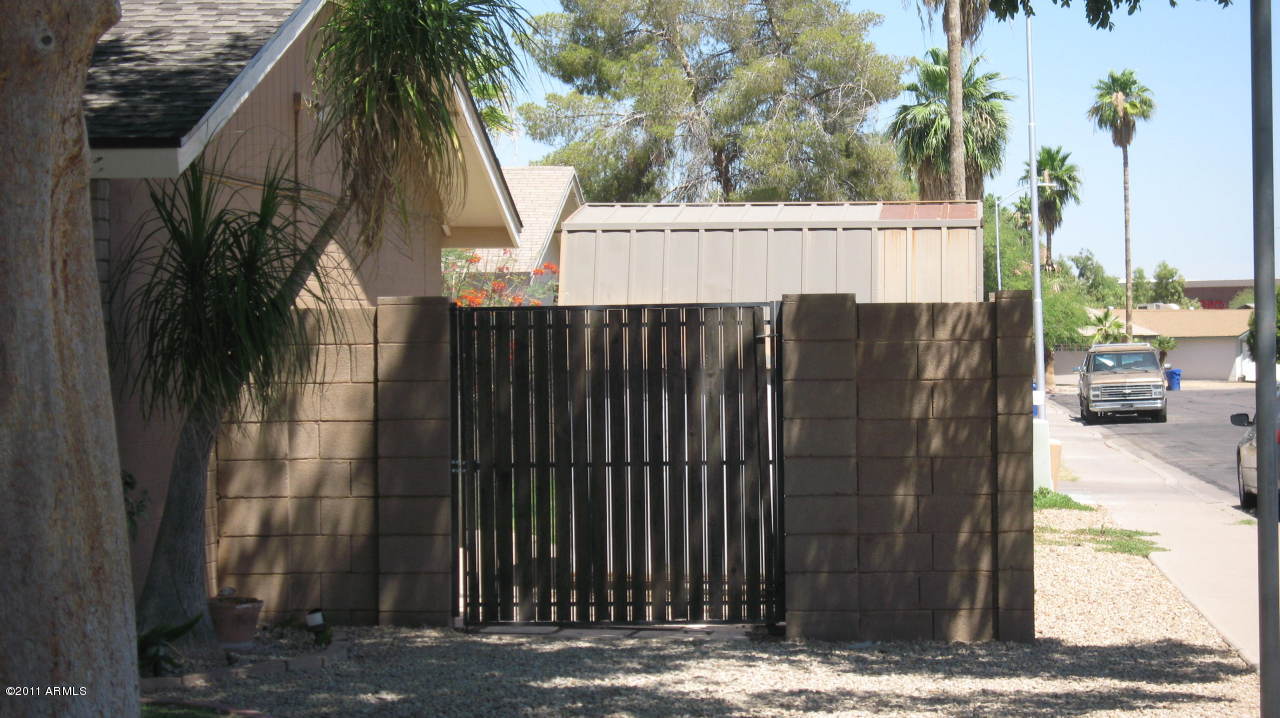 RV Gate