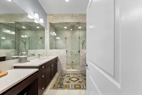 $685,000 | 5008 North Lincoln Avenue, Unit 3S, Chicago, IL 60625