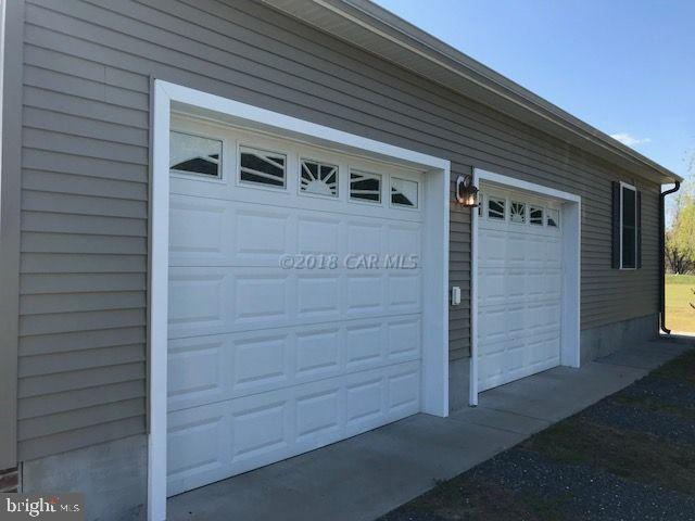 2700 Elsey Road Nanticoke, MD 21840 - Photo 3 of 43 a view of front door and bedroom