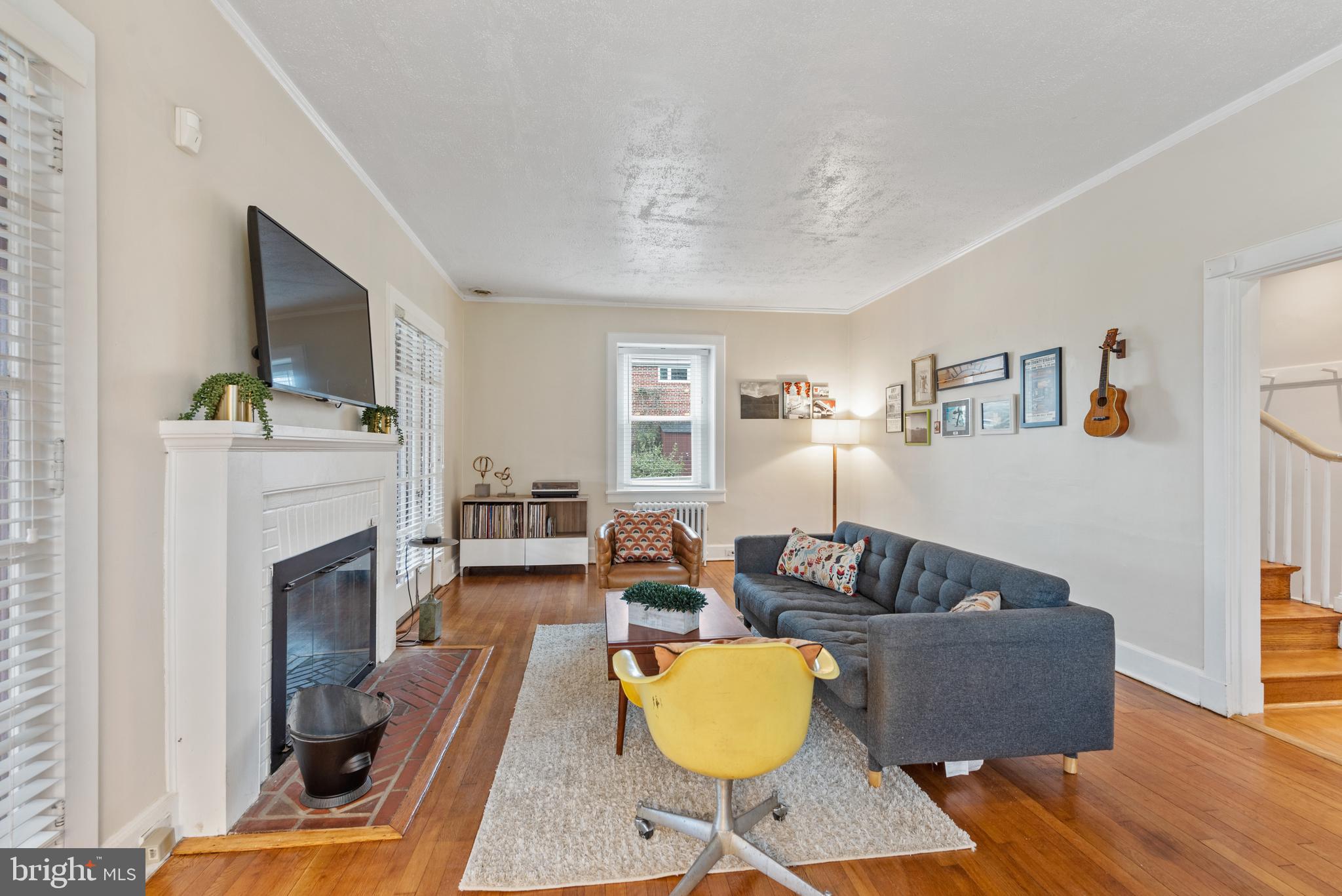 5811 Pimlico Road Baltimore, MD 21209 - Photo 4 of 34