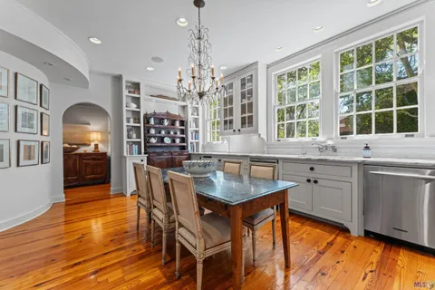 $2,495,000 | 2502 Dalrymple Drive, Baton Rouge, LA 70808