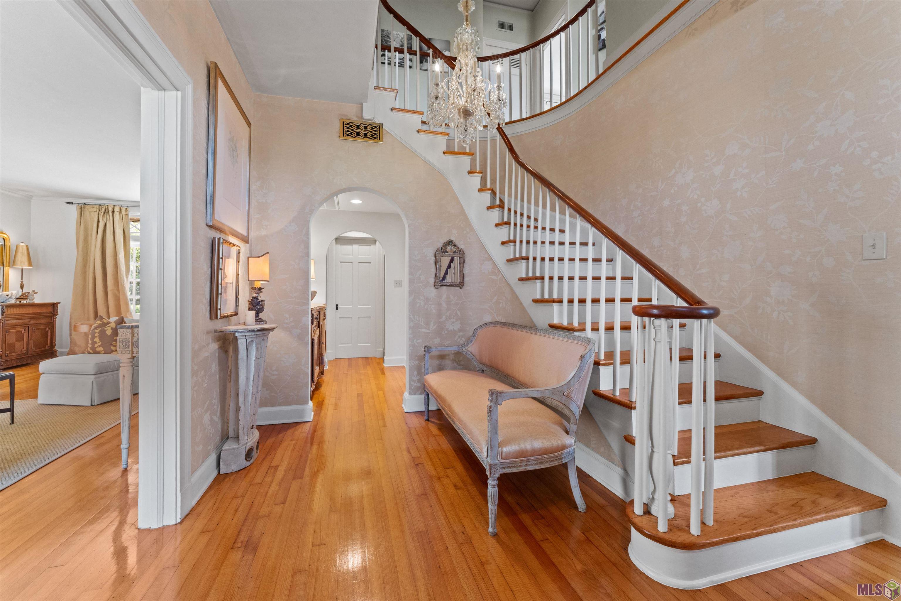 2502 Dalrymple Drive Baton Rouge, LA 70808 - Photo 4 of 57