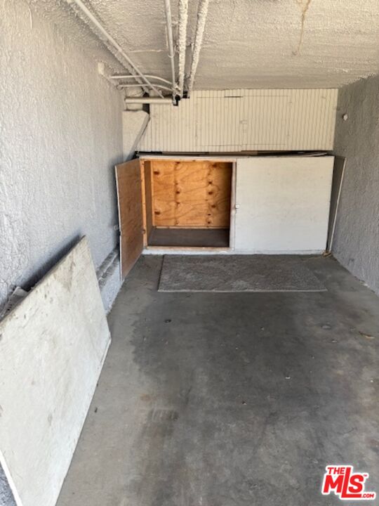 6655 Esplanade Playa del Rey, CA 90293 - Photo 19 of 23 a view of room