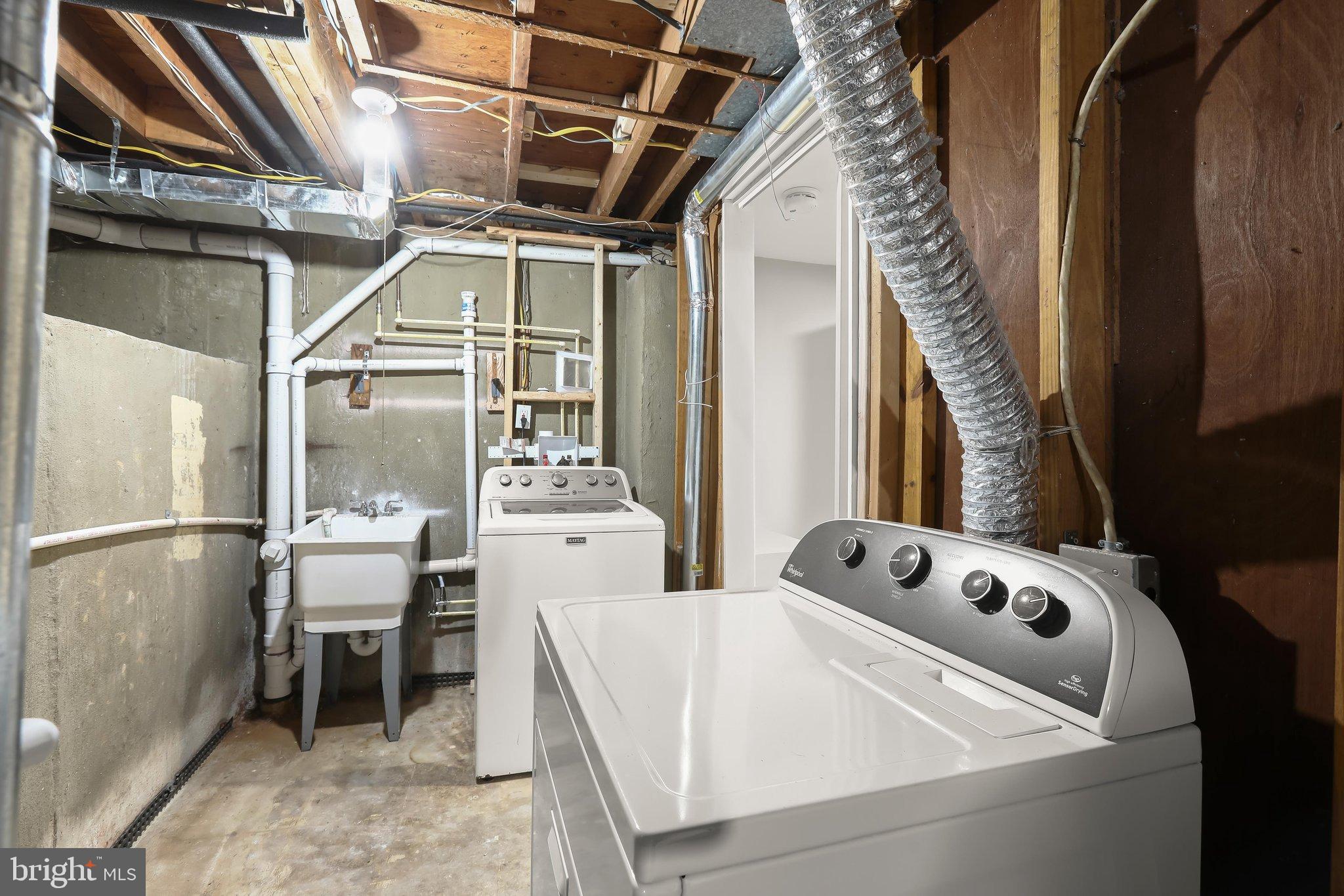 6802 Richardson Road Baltimore, MD 21207 - Photo 40 of 48 Laundry