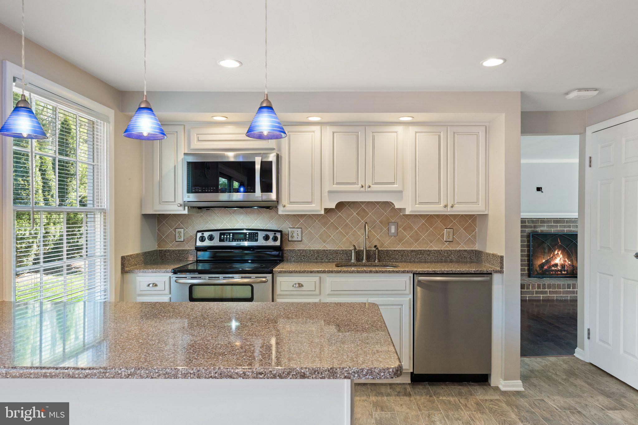 2201 Jester Court Reston, VA 20191 - Photo 6 of 44 kitchen