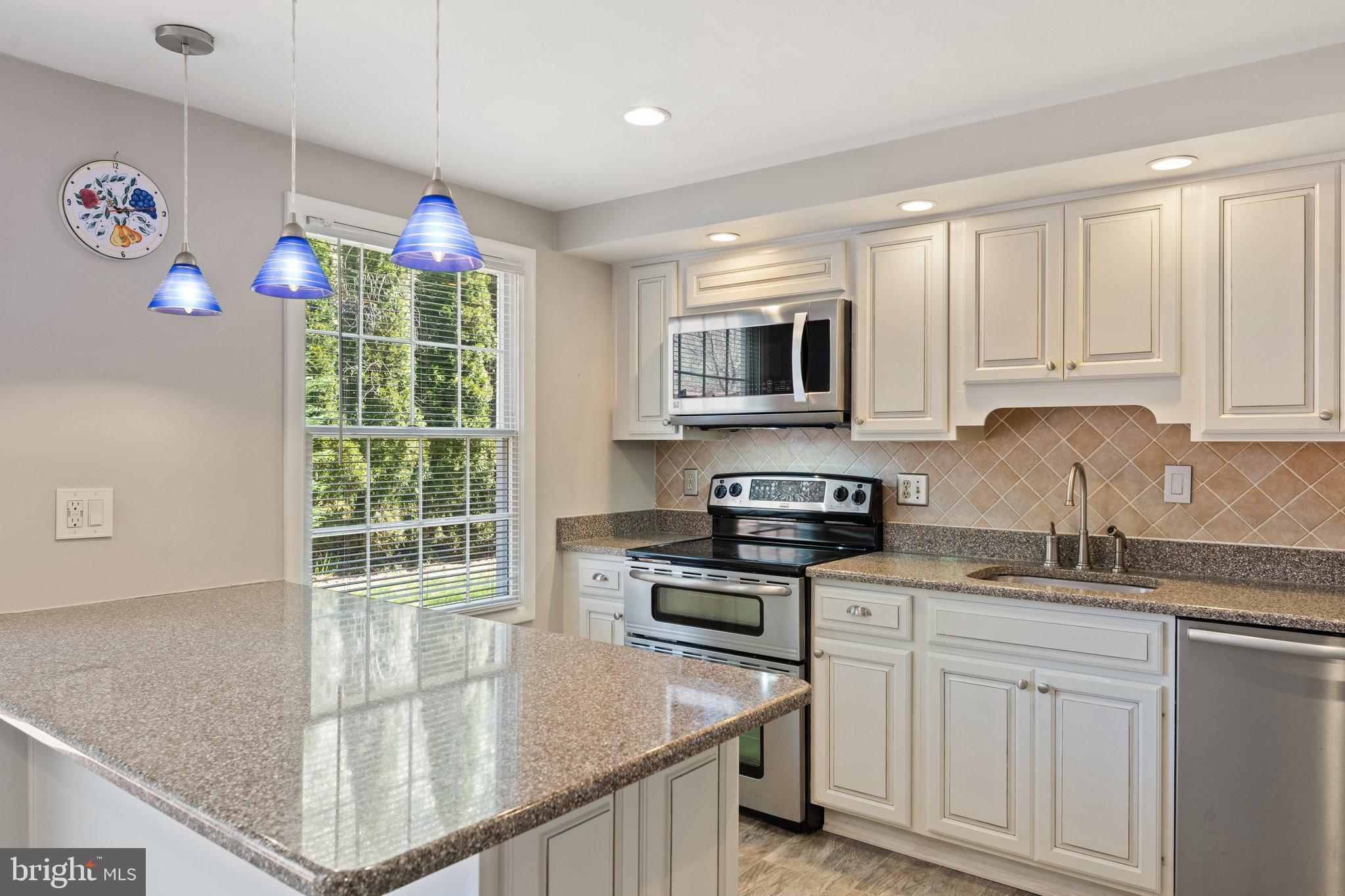 2201 Jester Court Reston, VA 20191 - Photo 9 of 44 kitchen