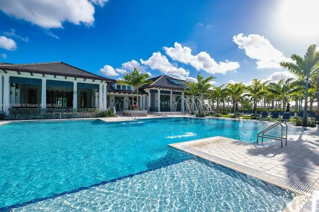 $10,000 | 12470 Solana Bay Circle, Palm Beach Gardens, FL 33412