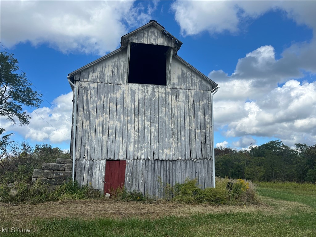 71330 Old Twenty One Road Kimbolton, OH 43749 - Photo 2 of 49