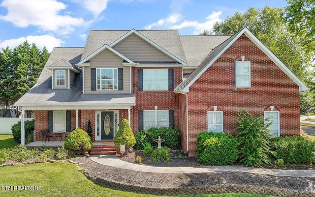 $579,900 | 6031 Shannon Valley Farms Boulevard, Knoxville, TN 37918