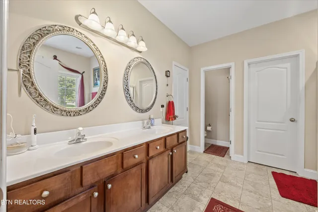 $579,900 | 6031 Shannon Valley Farms Boulevard, Knoxville, TN 37918