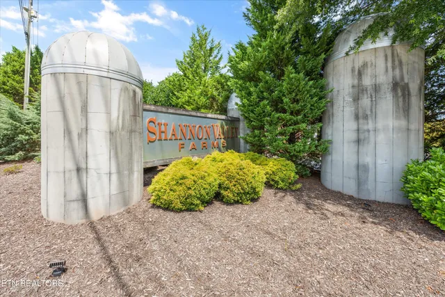 $579,900 | 6031 Shannon Valley Farms Boulevard, Knoxville, TN 37918