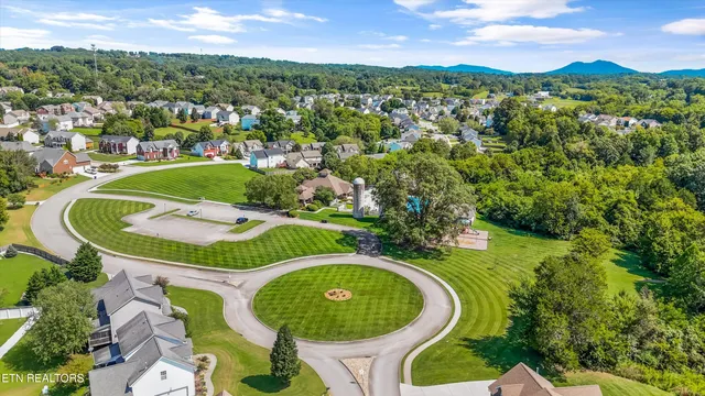 $579,900 | 6031 Shannon Valley Farms Boulevard, Knoxville, TN 37918