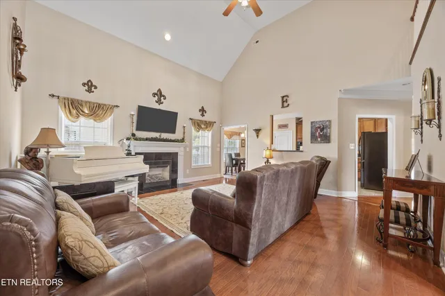 $579,900 | 6031 Shannon Valley Farms Boulevard, Knoxville, TN 37918