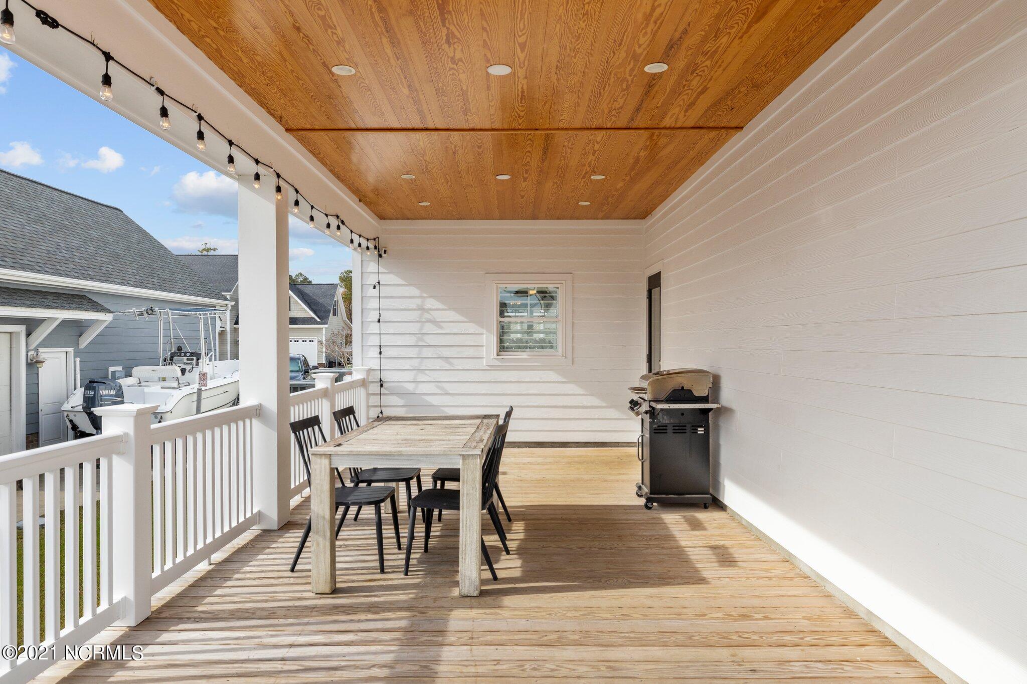 1810 Olde Farm Road Morehead City, NC 28557 - Photo 35 of 59 Back Porch