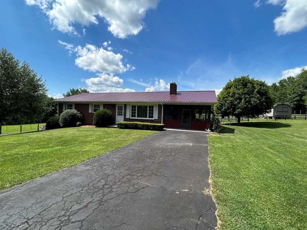 1648 Dry Road Speedwell, VA 24374 - Photo 44 of 45 Gallery Image 44