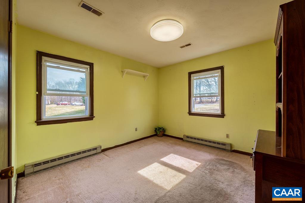 9 Old Durrette Road Stanardsville, VA 22973 - Photo 14 of 46 a view of a room with a painting on the wall