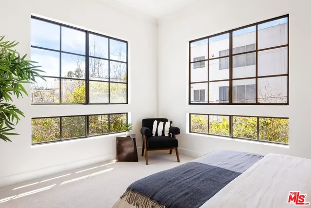 $1,200,000 | 457 North Doheny Drive, Unit 304, Beverly Hills, CA 90210