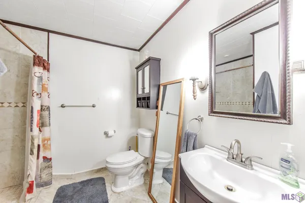 $265,000 | 202 South Hidalgo Lane, Thibodaux, LA 70301