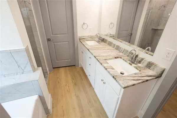 $2,995 | 3817 Winfield Avenue, Fort Worth, TX 76109