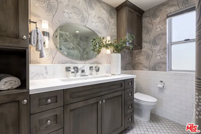 $995,000 | 1630 East Palm Avenue, Unit 5, El Segundo, CA 90245